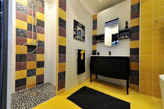 carrelage salle de bain bordeaux